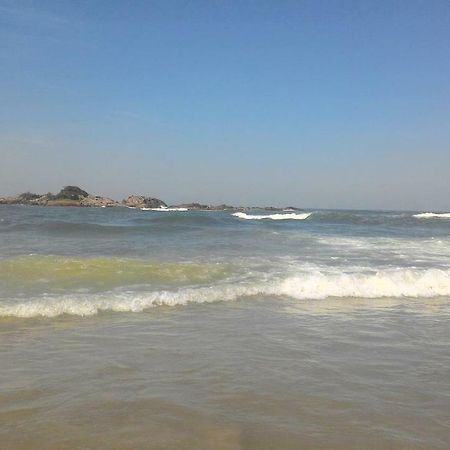 Residencial Flat Golden Beach.. Гуаружа Экстерьер фото